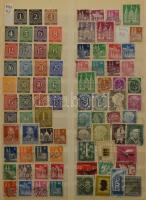 NSZK 1946-2007 1.036 db bélyeg + 14 db blokk és Berlin 1945-1990 212 db bélyeg + 1 blokk, összefüggések, szelvényes bélyegek 13 db osztott lapos nagy alakú berakóban