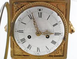 Empire asztali óra. Felesütős, ingajáratos szerkezettel, zománc számlappal. Működő, jó állapotban. k...