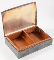 Ezüst (Ag) szivaros doboz fa betéttel. Jelzett, dianás jelzéssel, Br 258 g 13x10 cm