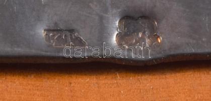 Ezüst (Ag) szivaros doboz fa betéttel. Jelzett, dianás jelzéssel, Br 258 g 13x10 cm