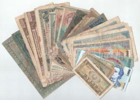 Vegyes, főleg román 20db-os bankjegytétel, közte: 1912-1999. 10.000L + 5000L + 1000L + 500L T:AU-G Mixed, mostly Romanian 20pcs banknote lot, within: 1912-1999. 10.000 Lei + 5000 Lei + 1000 Lei + 500 Lei C:AU-G