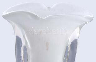 Muranoi váza, többrétegű, anyagában színezett, formába fújt, hutaüveg. 33 cm