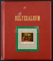 Kb 700 db nagyobb részben magyar bélyeg, érdekes külföldi résszel 12 lapos A4-es berakóban