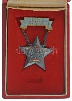 1950 k. "Kiváló műszaki dolgozó" Rákosi-címeres zománcozott kitüntetés eredeti Rákosi-címeres tokban T:AU