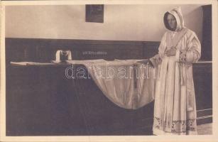 35 lapos képeslap-füzet a Római Katolikus miseszertartás menetéről a belga Saint André apátságban