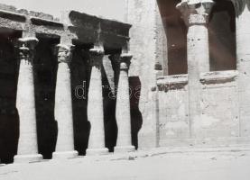 cca 1900 Egyiptom, Edfu, Hórusz-templom, üvegpozitív, 9x12 cm
