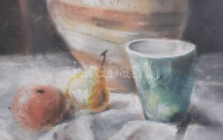 Lehoczky András (1927-): Csendélet. Pasztell, papír. Jelezve jobbra lent. Üvegezett fakeretben. 38×2...