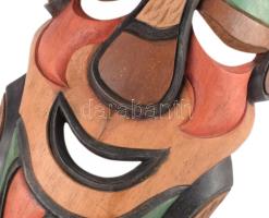 Maja stílusú faragott és festett falidísz, h: 72 cm