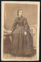 cca 1860 Latinovits Hermine (1838-1861), keményhátú fotó, 10,5×6,5 cm