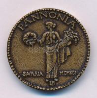 Lessenyei Márta (1930-) 1992. "L AELIVS CAESAR / PANNONIA SAVARIA MCMXCII" kétoldalas, önt...