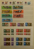 1961-1971 Magyar sorok, blokkok, kisívek másodpéldányokkal, 8 fehér lapos A/4 berakóban + 5 pótlapon