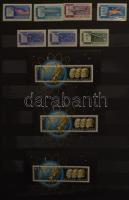 1925-1982 Magyar sorok, darabok, blokkok másodpéldányokkal 4 db A/4 berakóban, dobozban