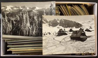 1 cipős doboznyi modern külföldi város képeslap / 1 shoe box of MODERN foreign town-view postcards