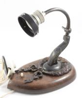 Faragott fa falikar / asztali lámpa, h: 23 cm