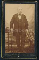 cca 1885 Férfiportré, keményhátú fotó Tannenbaum tokaji műterméből, 10,5×6,5 cm