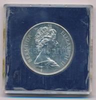 Bermuda 1972. 1D Ag "II. Erzsébet / Ezüstlakodalom" dísztokban T:BU patina
Bermuda 1972 1...