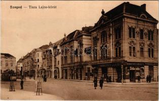 1915 Szeged, Tisza Lajos körút, Markovics Lajos, Moskovitz Lajos üzlete, zálogház, Kunerol reklám, villamos. Vasúti Levelezőlapárusítás 4518. (EK)