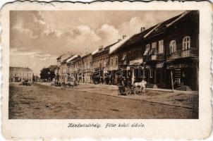 Kézdivásárhely, Targu Secuiesc; Fő tér keleti oldala, üzletek, piac / main square, shops, market (kis szakadás / small tear)