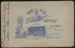 cca 1920 Anya gyermekével, keményhátú fotó Vajda Dezső újvidéki műterméből, hátoldlaon a műterem kép...