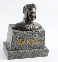 Dante mellszobra, márvány talapzaton, m: 19 cm