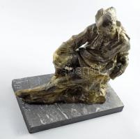 Tarasz Sevcsenko szobra, műanyag, talapzatától elvált, cca 30x23 cm