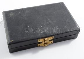 Ékszerész mérleg készlet, bársonyborítású dobozban, 10x14 cm
