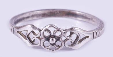 Ezüst (Ag) gyűrű, jelzett, m: 53, 1g