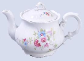 Zsolnay tollazott virágmintás kávés készlet hiányokkal + 2 darab kínáló, jelzett, kopással