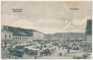 1906 Beszterce, Bistritz, Bistrita; Marktplatz / piac, Carl Lebkuchner, Johann Lutsch, Glokner és Gajzágó üzlete. V. Schneider felvétele / market, shops (kis szakadás / small tear)