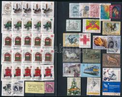 103 db bélyeg + 27 db Postatörténet bélyeg + M. céglyukasztás, 5 stecklapon