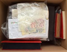 Nagyrészt magyar és német bélyegek hagyatéki maradvány tétele 5 db berakóban, albumlapokon, ömlesztve borítékokban és zacskókban