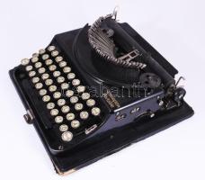 1920-1922 Remington Portable írógép, táskája nélkül, 30x30 cm