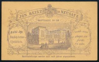 cca 1880 Három férfi kutyával, keményhátú fotó Reisz újvidéki műterméből, hátoldalon a műterem képév...