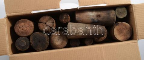 14 darab régi hordódugó