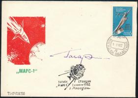 jurij Alekszejevics Gagarin (1934-1968) szovjet űrhajós autográf aláírása alkalmi borítékon, / Autog...