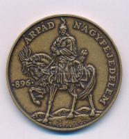 Lebó Ferenc (1960-) 1996. "A honfoglalás emlékére / Árpád nagyfejedelem" kétoldalas bronz emlékérem (42,5mm) T:AU patina