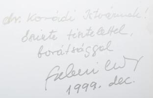 Kalmár János - Szebeni András - Gerhard Tötschinger - Hernádi Gyula: Bécs Budapest Wien Budapest 2000. Az egyik fotós, Szebeni András (1946-2020) fotóművész által DEDIKÁLT példány. Miskolc, 1999, Well-PRess Kft. Német és magyar nyelven. Gazdag képanyaggal, Kalmár János és Szebeni András fotóival illusztrált. Kiadói egészvászon-kötés, kissé szakadt kiadói papír védőborítóban.