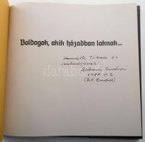 Lukács László - Szebeni András. Boldogok , akik a házadban laknak... Szerzetesrendek Magyarországon. A fotóművész Szebeni András (1946-2020) fotóművész által DEDIKÁLT példány. Bp., 1988, Corvina. Szebeni András fotóival illusztrált. Kiadó egészvászon-kötés, kiadói papír védőborítóban.