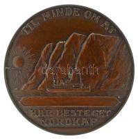 Norvégia 1929 k. "Til minde om et besok i Hammerfest - Meridianstotten / Til minde om at - Har besteget Nordkap" kétoldalas bronz emlékérem (45mm) T:AU,XF Norway ~1929. "Til minde om et besok i Hammerfest - Meridianstotten / Til minde om at - Har besteget Nordkap" double-sided bronze commemorative medallion (45mm) C:AU,XF