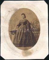cca 1865 Nagyméretű albumin fotó idős hölgyről Pécsről, 17×13 cm