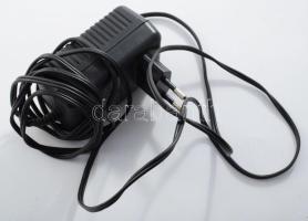 Nokia NHE-5NX telefon töltővel