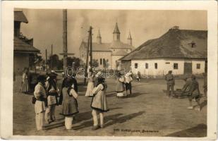 Berehomet, Beregomet, Berhomet pe Siret, Berhometh (Bukovina, Bucovina, Bukowina); Volkstypen Bukowina / folklore from Bucovina, K.u.K. soldiers (non PC)