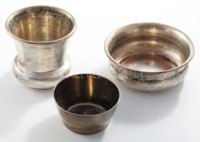 3 kis ezüstözött edényke, d: 8 cm, alatt
