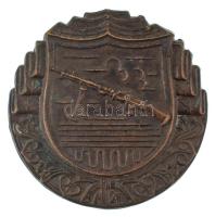 Csehszlovákia 1928- . Géppuskás jártassági bronz jelvény (46mm) T:XF Czechoslovakia 1928- . Machine Gun Proficiency badge (46mm) C:XF