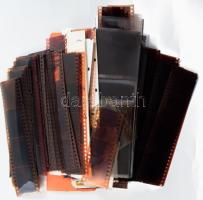 Néhány száz darab vegyes negatív, közte utazási, családi képek, művészfotók, stb