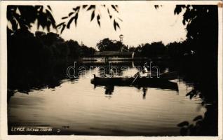 Léva, Levice; Halászcsárda, csónakázók, víztorony / rowing boats, inn, water tower + "I. divadelné predstavenie v Prírode - I. Szabadtéri előadás "János Vitéz" 15. VIII. 1938 Levice" So. Stpl. (gyűrődés / crease)