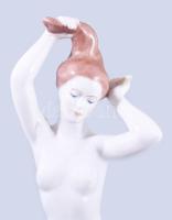 Aquincum fésülködő akt. Jelzett, hibátlan, m: 22 cm