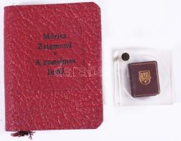 Székely Artúr ötven éve nyomdász. Szepes Béla rajzaival. Bp., én., Zrínyi-ny. Makro-könyv. Kiadói aranyozott egészbőr-kötés, átlátszó tokban. + Móricz Zsigmond: A szerelmes levél. Bp., 1957, Szépirodalmi. Kiadói kemény-kötés.