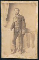 cca 1860 Hauszmann Antal, Hauszmann Sándor (1848-1906) építész bátyjának portréja, vizitkártya Mayrhoffer Károly budai műterméből, a hátoldalon feliratozva, kissé foltos, 9,5x6 cm