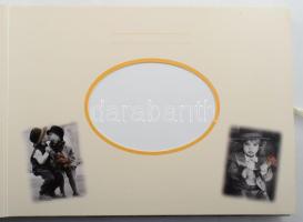 2 db Kim Anderson gyerekfotóival illusztrált üres fotóalbum, újszerű állapotban, 18,5x25 cm